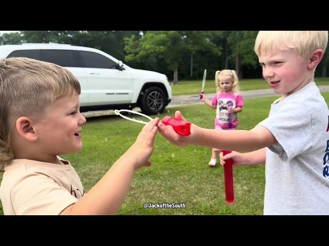 Blowing Bubbled with Jack of the South and Cousins, Funny Cute and Entertaining