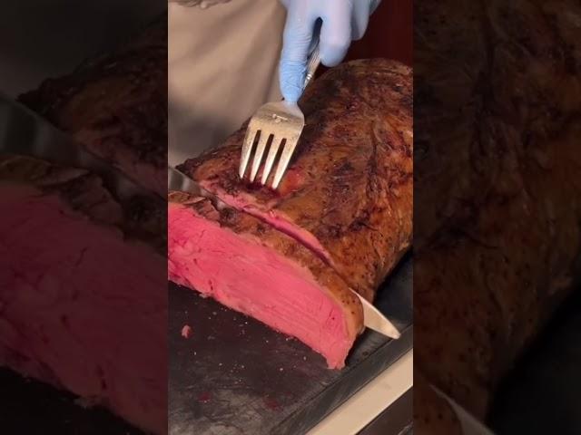  SLICING ROAST BEEF #shorts #roastbeef