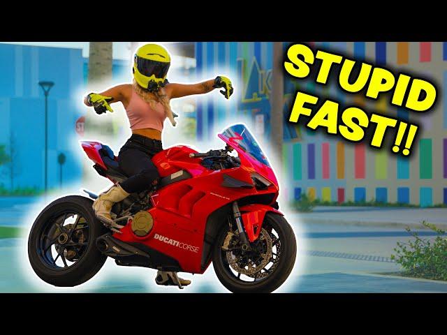 First Ride on 2021 Ducati Panigale V4!!  vs S1000RR *CRAZY POWER*