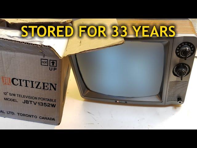 12" Black & White TV from 1987 | unboxing