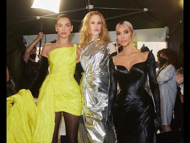 Dua Lipa, Nicole Kidman y Kim Kardashian se destacaron en un desfile de Balenciaga en París