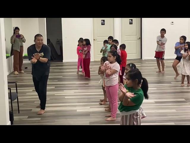 KIDS DANCE CLASS OF INTRA FOUNDATION PITTSBURGH PA