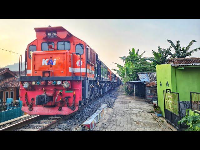 BERTEMU LOKOMOTIF SUPER BESAR PENGHUNI SUMATERA !