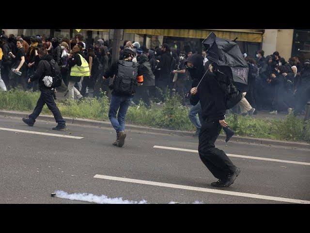 Первомай в Европе: слезоточивый газ, палестинские флаги и "нет" жесткой экономии