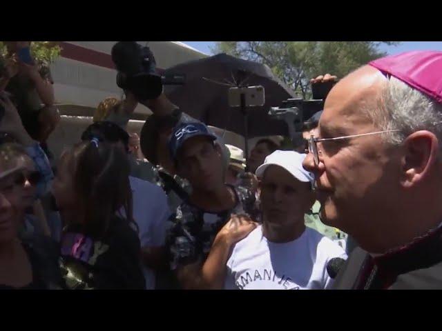 El Paso Bishop Mark Seitz crosses border to visit migrant families in Juarez