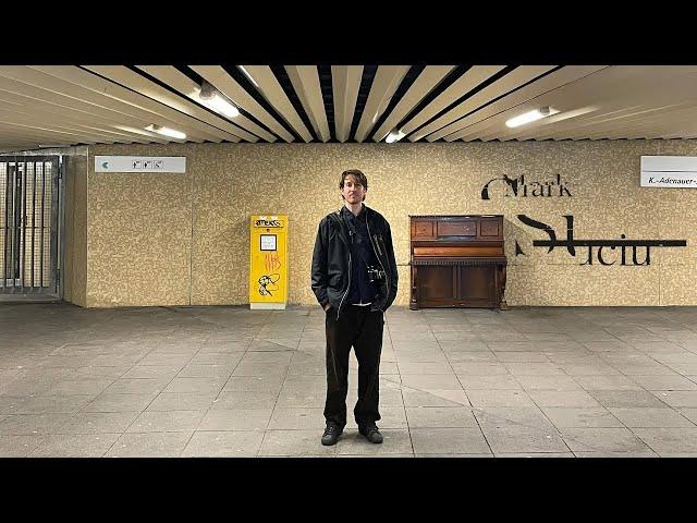 Mark Suciu in Stuttgart – “Learning German and looking at spots”