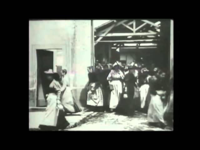 Workers Leaving The Lumiere Factory - Lumiere Brothers 1895