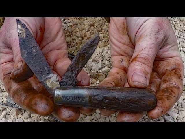 Metal Detecting an Old Playground - 1 hr challenge!  Treasure hunting finds