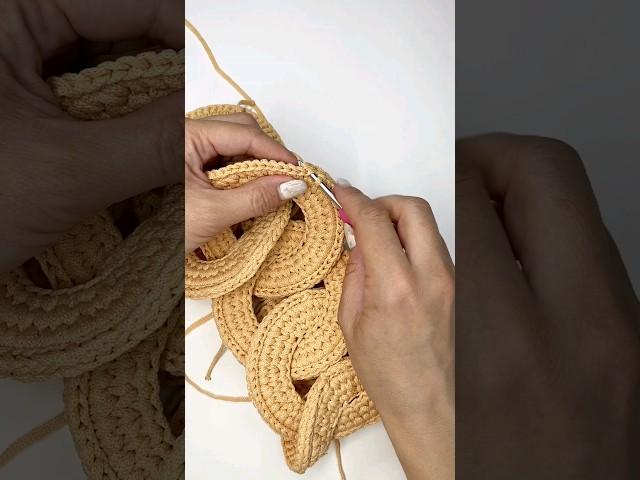 Необычный вязальный проект #крючком #handmade #вязанаясумка #вязать #урокивязаниякрючком #crochet