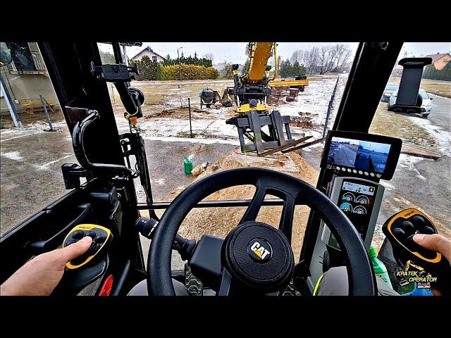 Cat M317F tiltrotator Engcon parking i chodnik przy OSP