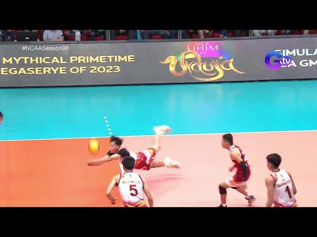 NCAA Season 98 MVB: Zareno with a dolphin dive, Enarciso with the drop!