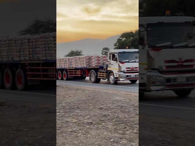 Heavy Truck Driver on the road #heavytruck #heavyvehicle #trucktrailer #automobile #dozer #driver