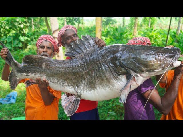 149 Pounds Giant Long Catfish Cutting by Grandpa - Baghair Fish Bhuna Cooking for Special People