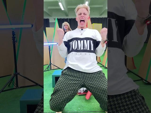 ВЫБЕРИ НУЖНУЮ КОРОБКУ!! 