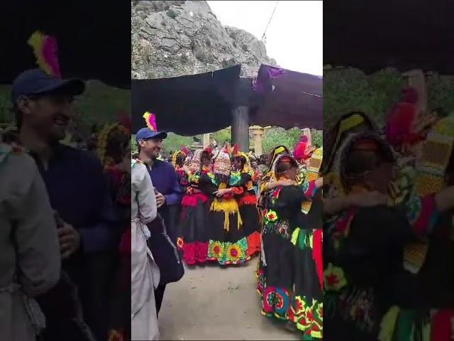 Kalashi girls dance |  The traditional Kalashi dance   #kalash  #kalashvalley #chilamjoshi