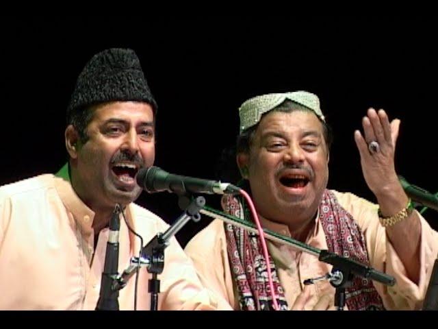 'Padhaaro Mhaare Des' by Farid Ayaz & Abu Mohammed