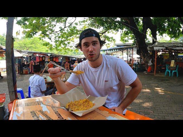 $1.30 Street Omelette in Jakarta, Indonesia 