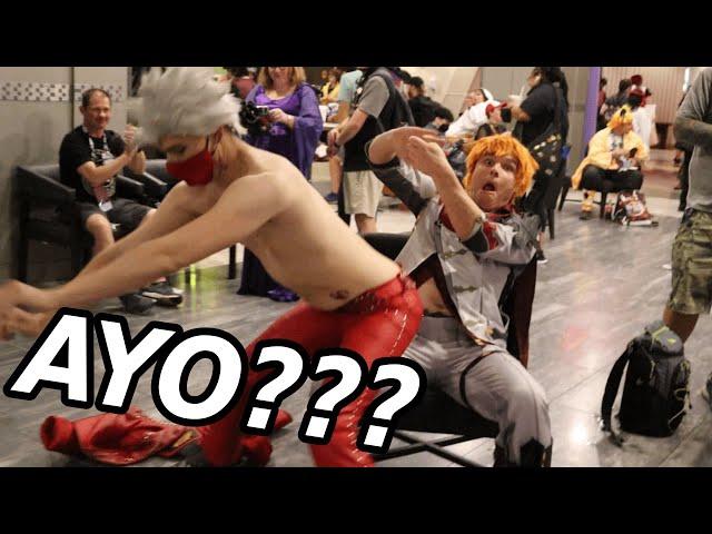 What are Con Goers willing to do for $5? || Genshin Impact Cosplay Vlog