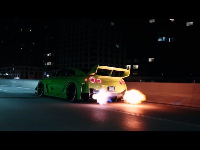 Liberty Walk GTR {SPITS FLAMES)