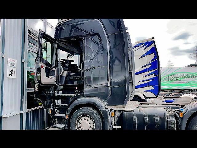 Review of the new electric Scania!  and a new interior made of ECO-LEATHER!