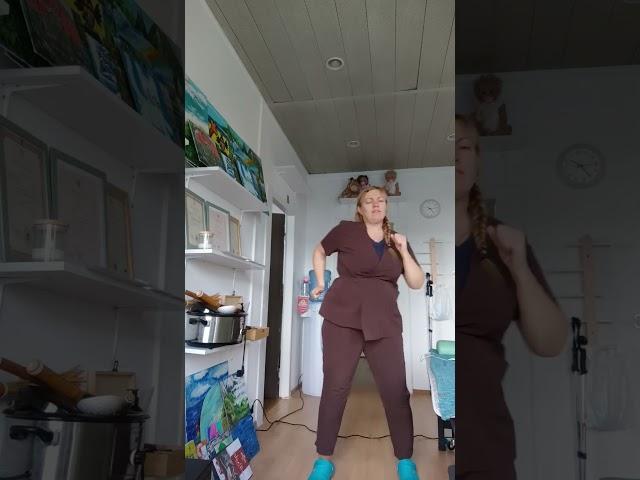 Танці Dancer