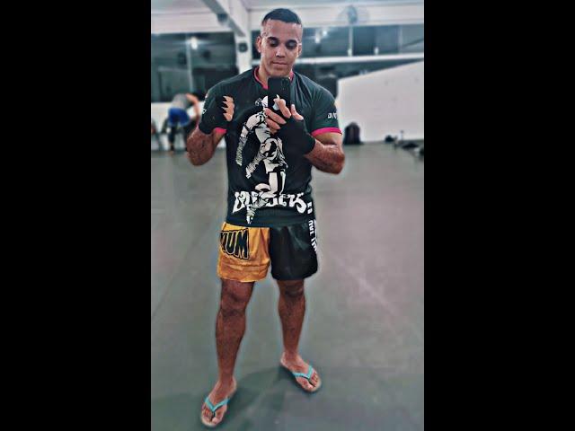 Capoeirista no Muay Thai 