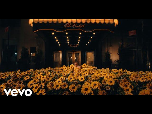 Kelsea Ballerini - Two Things (Official Music Video)