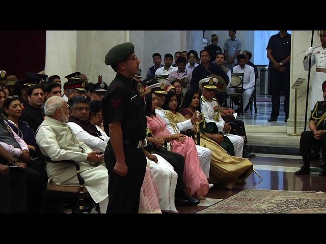 President Kovind presents Shaurya Chakra to Lance Naik Kashmir Singh