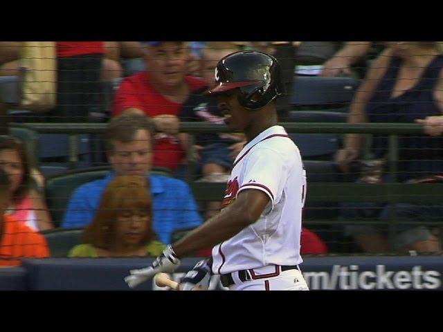 MIA@ATL: B.J. Upton exits with forearm spasms