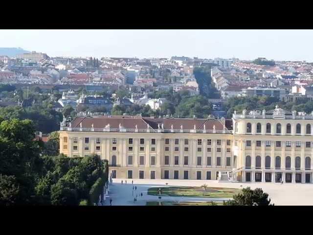 Austria, Wien.Шёнбрунн (Schönbrunn) - Глориетта, вид на Вену