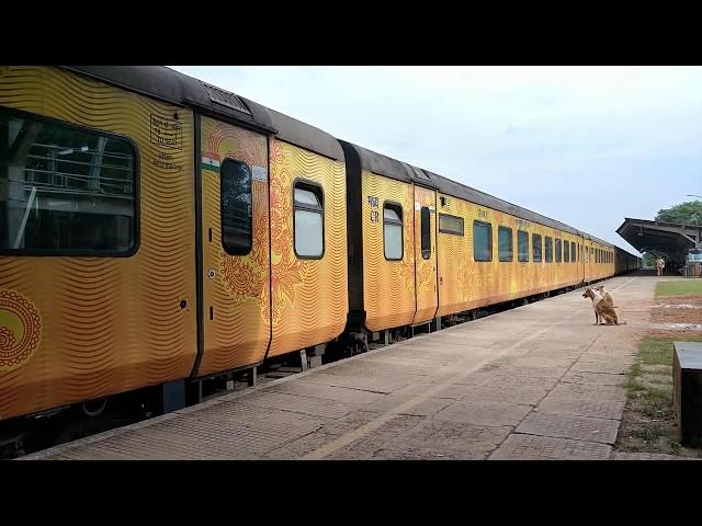 22119 Mumbai CSMT - Karmali GOA Tejas Express Entering Karmali Railway Station : Indian Railways