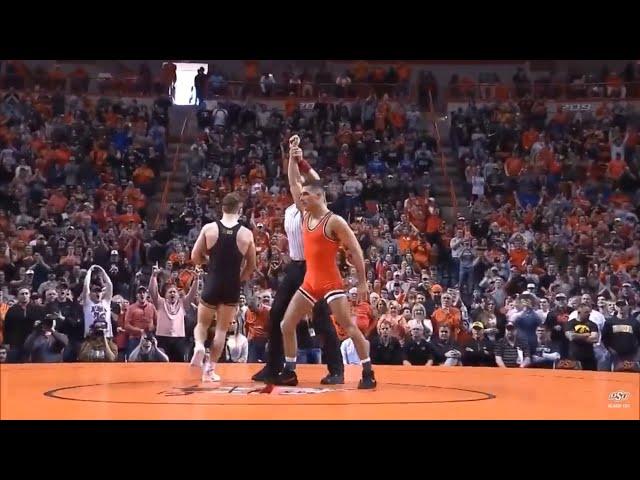 Spencer Lee vs Nick Piccininni THE PIN Iowa at OSU 2019  Cowboy Up!