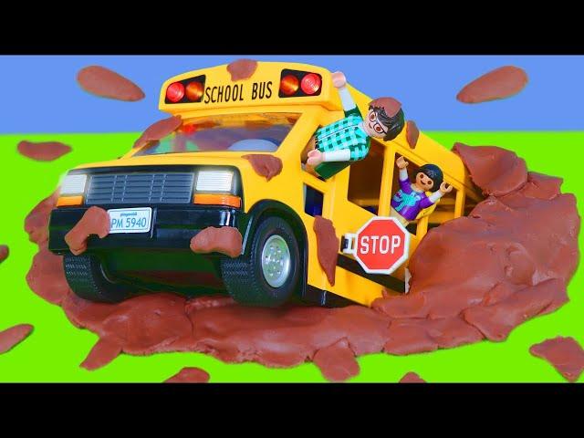 Playmobil City Life - City Action with the school bus - Film for kids