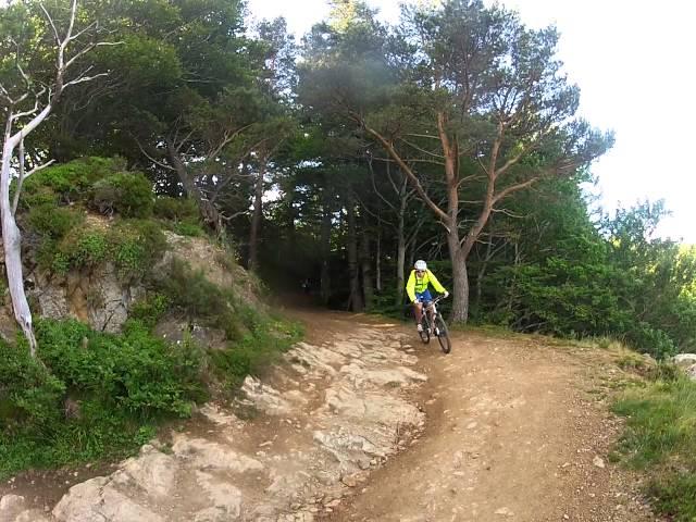 Raid VTT Volcans d'Auvergne - 4ème étape - descente Champeix - 18 juin 2015