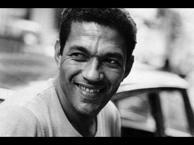 "Mané" Garrincha • Dribbling, tricks and goals || The inventor of Joga Bonito