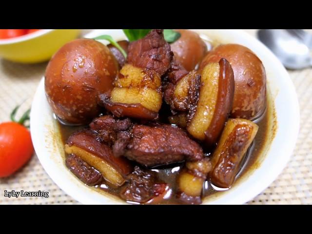 ខសាច់ជ្រូក  Caramelized Pork and Eggs Recipe