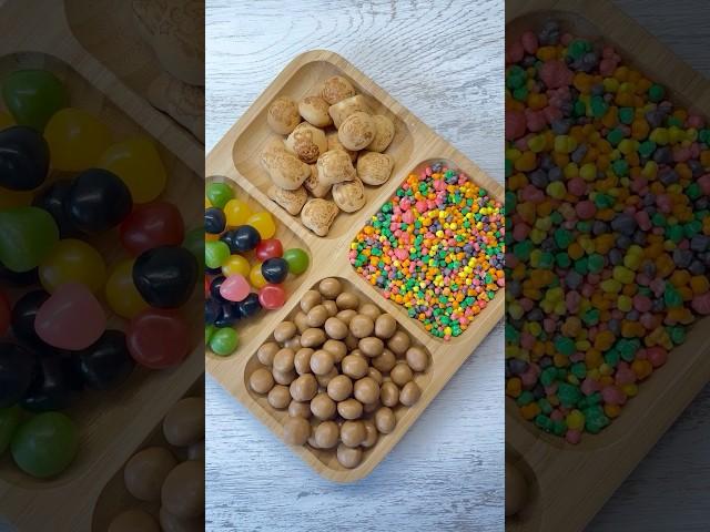 Filling platter with sweets  #asmrsounds #relaxing #tiktokvideo #satisfying #satisfafying