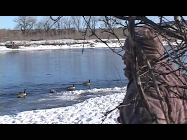 Montana River Mallard Hunt - The Fowl Life Season 1 episode 5