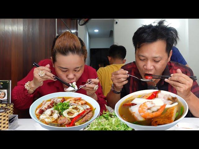 Review BÚN MẮM CÔ BA "Full Topping" chuẩn vị miền Tây nổi tiếng Sài Gòn