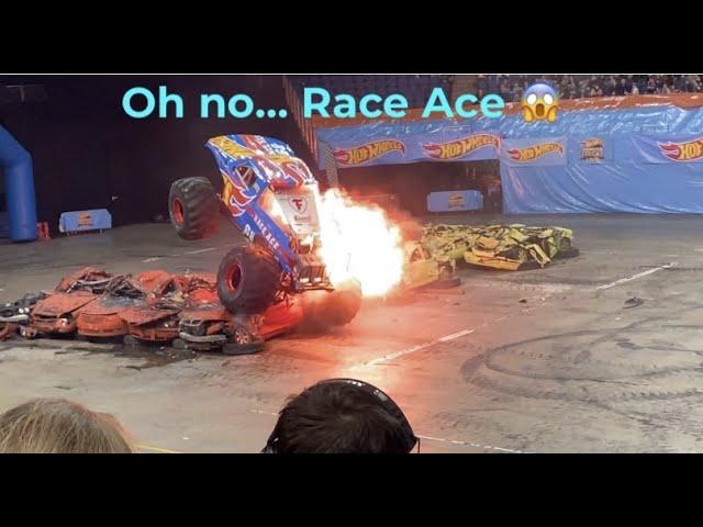 Hot Wheels Monster Truck live 2022, (Race ace catches fire) Freestyle, part 3