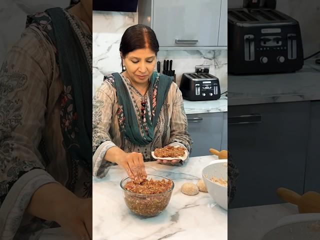 Making keema paratah #shortsvideo #food #pakistani #indianfood #desi #shorts #cooking #foodie