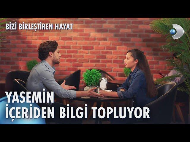 Yasemin, Burak'ın ağzından Münevver'i dinliyor! | Bizi Birleştiren Hayat 43. Bölüm