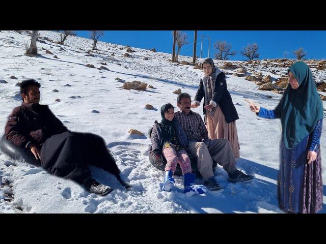 Stepmother's displeasure over Abbas and his father going to the steep slopes to play in the snow