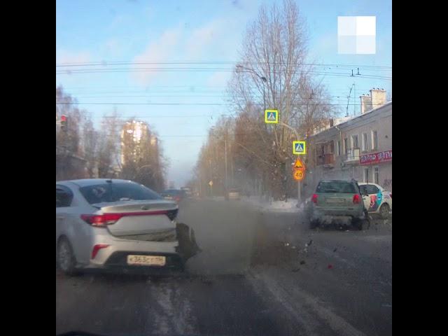 Массовая авария на Эльмаше | E1.RU