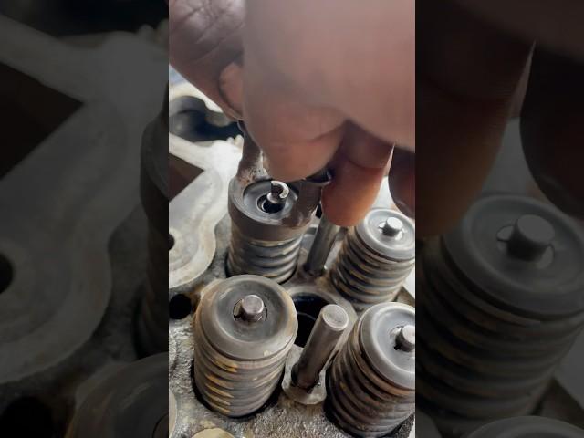 Head valve lock fixed #shortsfeed #automobile #automotivetools #mechanic #techskills