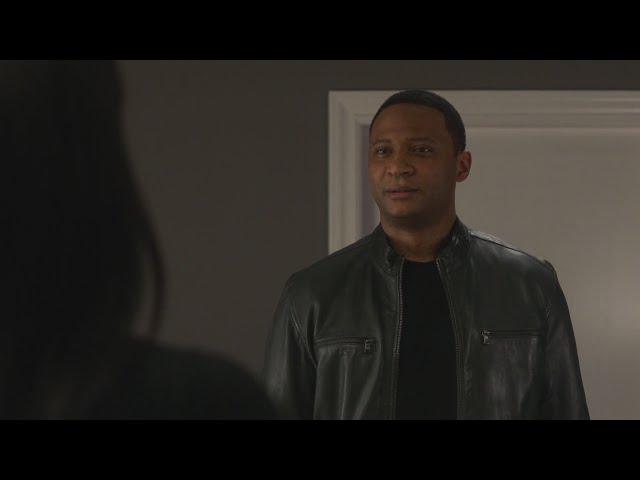 John Diggle Arrives - Supergirl 6x12 | Arrowverse Scenes