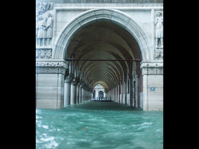 Venice flooding at historic levels during high tide