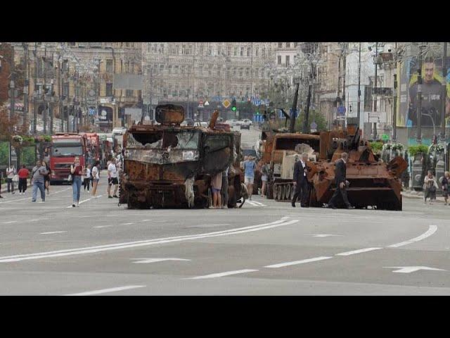 Российская трофейная техника в центре Киева