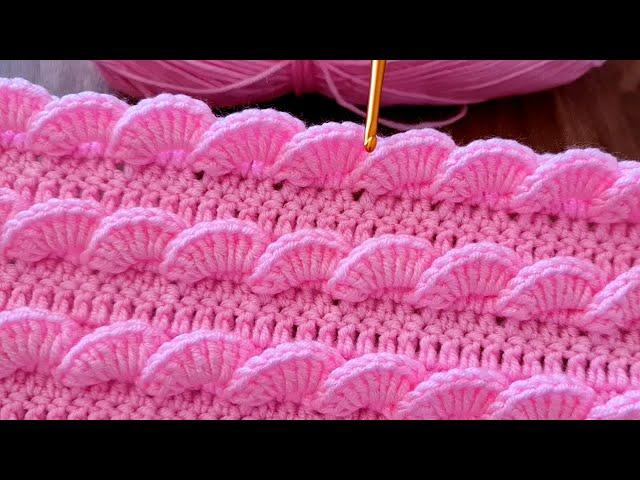 This Super Easy Crochet Baby Blanket Pattern is Adorable!  Crochet Stitch Perfect for Beginners