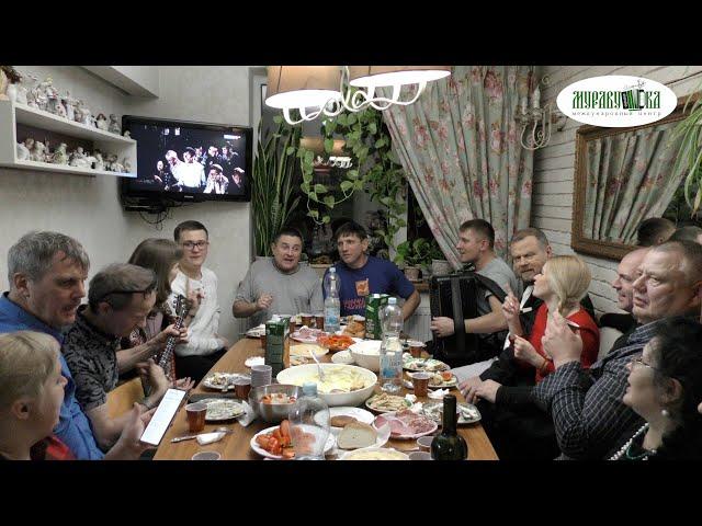 Три белых коня! С наступающим Новым годом! Кухня талантов на улице Болотова! Всех с праздником!